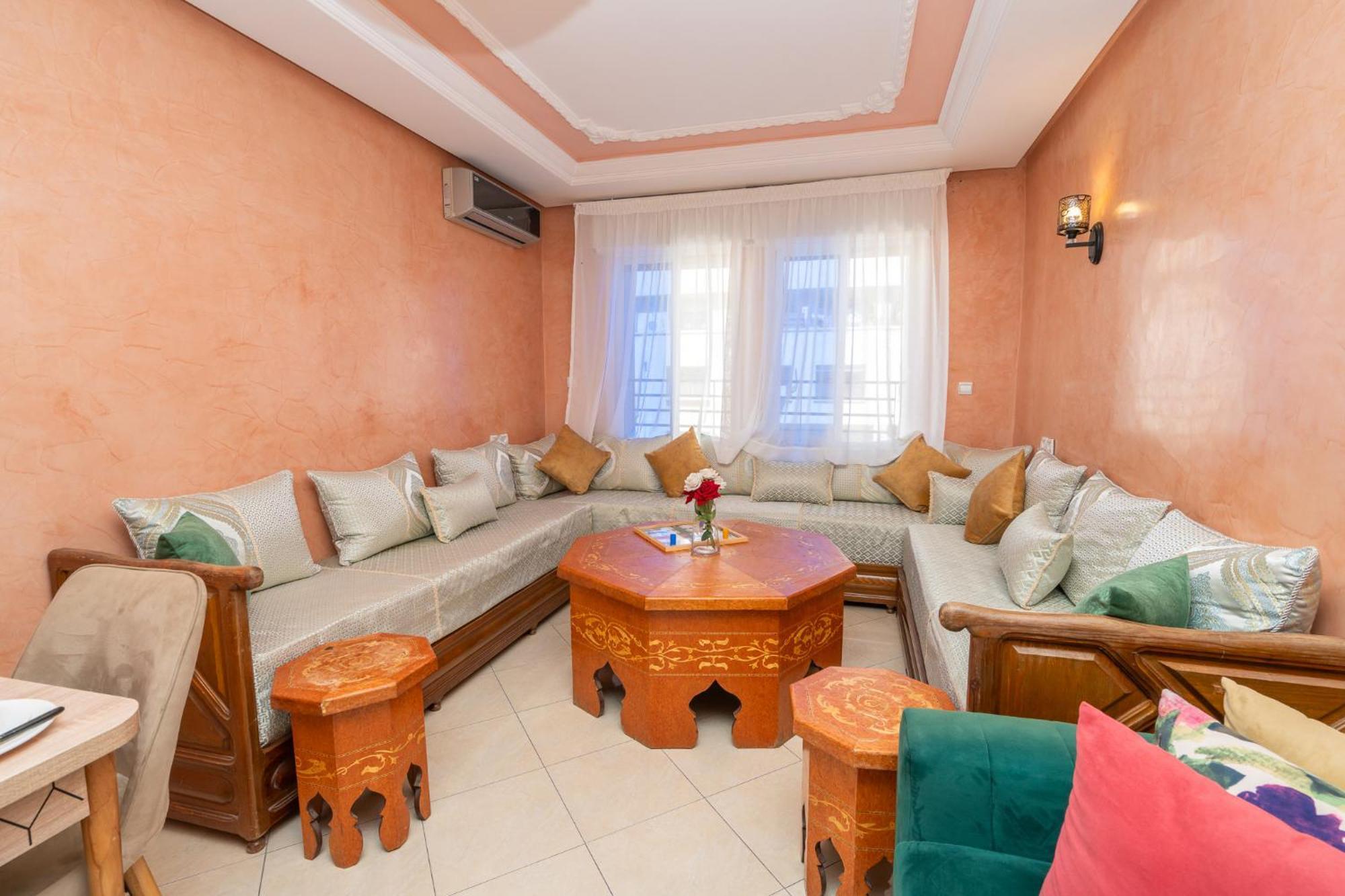 Appartement 2 Chambres Pres De La Corniche Tanger Buitenkant foto